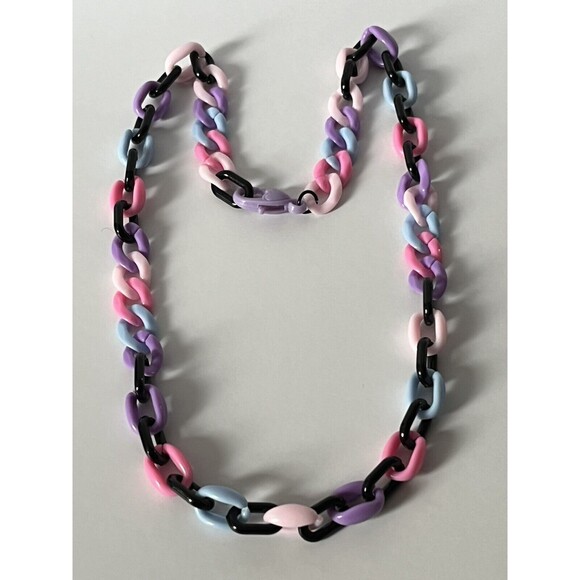 Acrylic Statement Necklace 22” & Earrings 3.25” Handmade Jewelry Set~Cute!!! - Picture 12 of 16